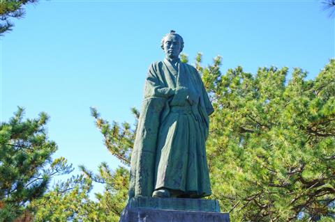 桂浜・坂本龍馬像